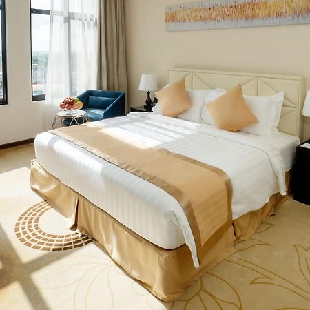 Hotel Sanchaung Yangon Bagian luar foto