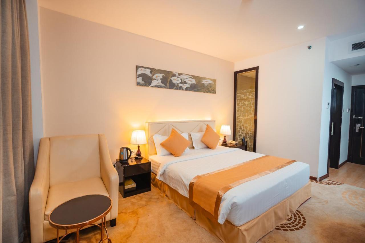 Hotel Sanchaung Yangon Bagian luar foto