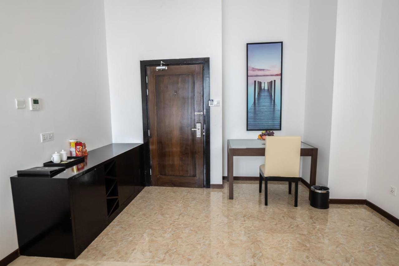 Hotel Sanchaung Yangon Bagian luar foto