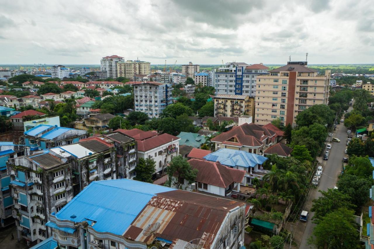 Hotel Sanchaung Yangon Bagian luar foto